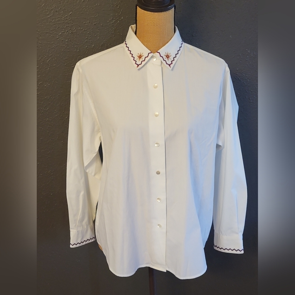 Pendleton Petite Size 12 White Cotton-blend Embroidered Button-up Blouse